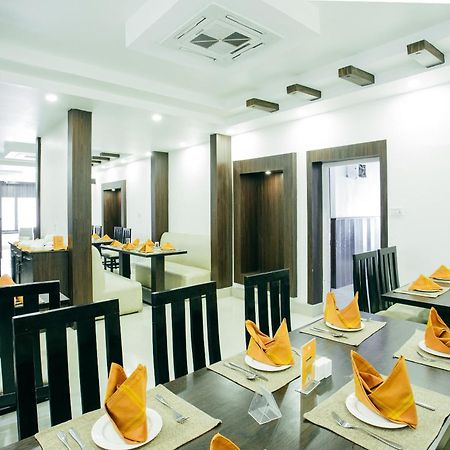 Oyo 11474 Gangaur Regency Boutique Hotel Катманду Екстериор снимка