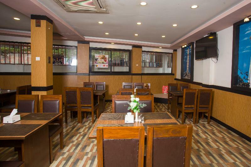 Oyo 11474 Gangaur Regency Boutique Hotel Катманду Екстериор снимка